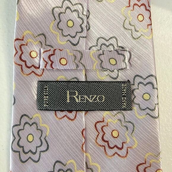 Renzo 100% Silk Lavender Floral Mens Neck Tie 58X4 Purple Silky Flowers - Picture 5 of 7